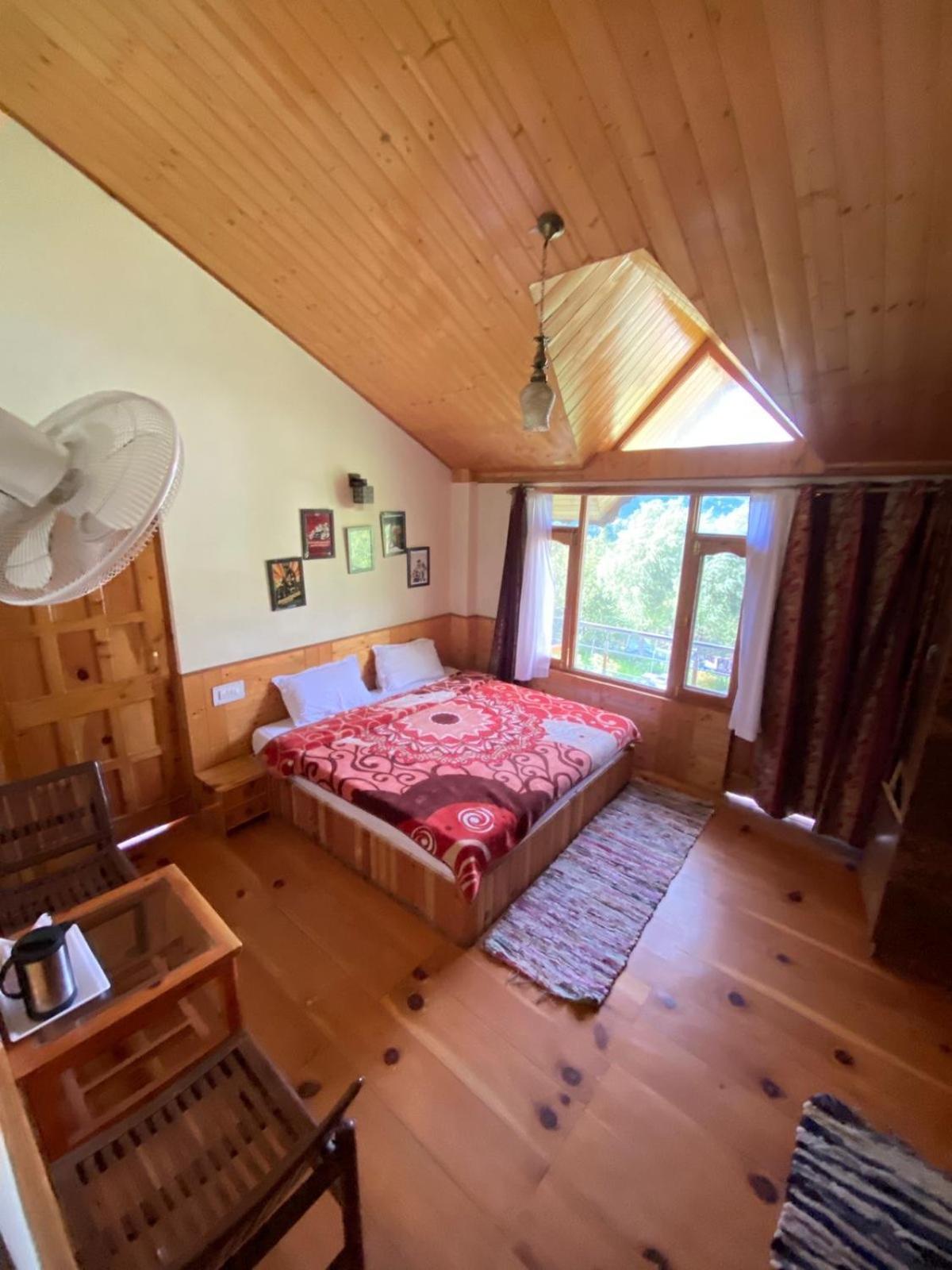 The Aesthetic Nest Home Stay Manali Exterior photo