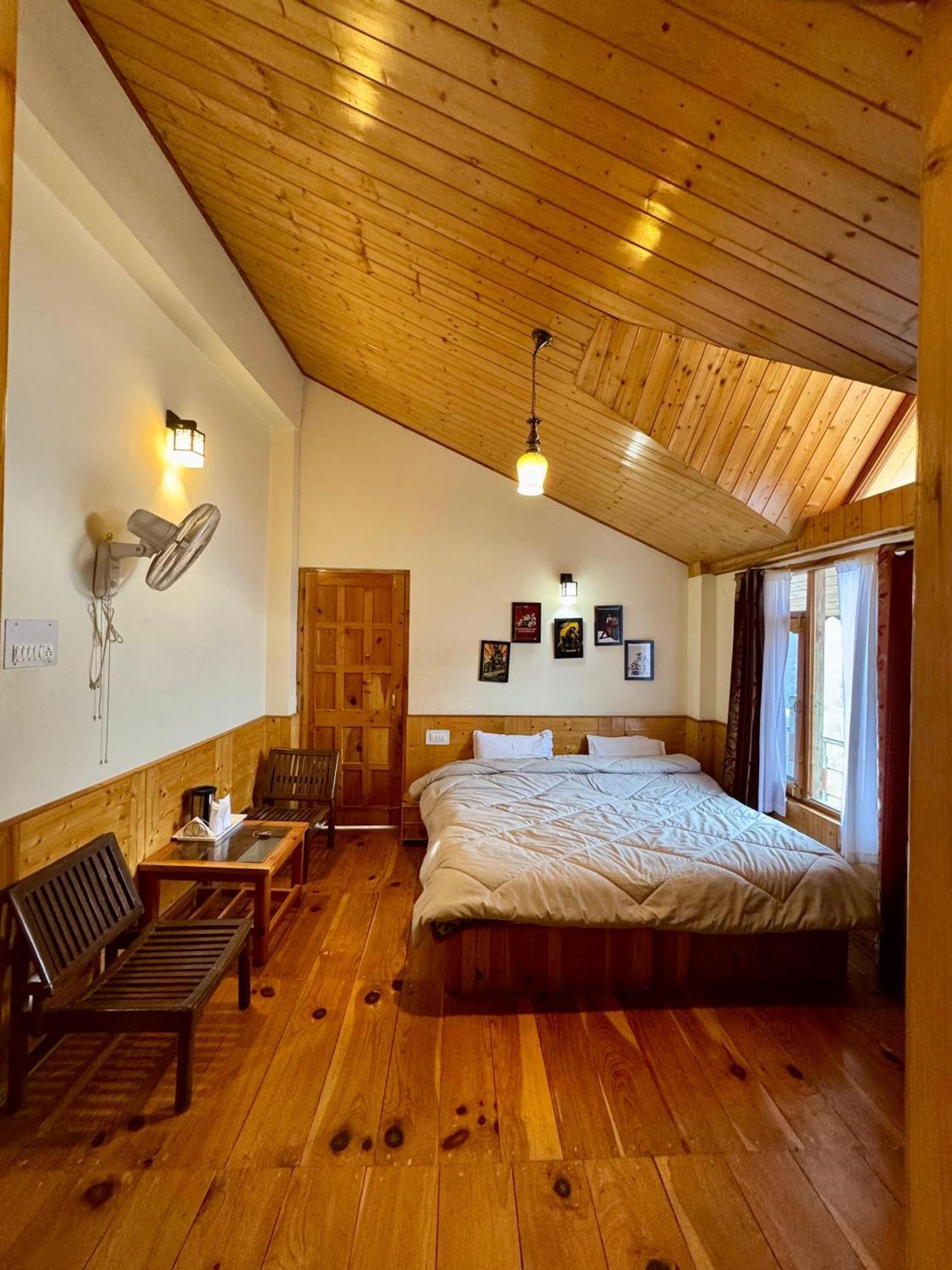 The Aesthetic Nest Home Stay Manali Exterior photo